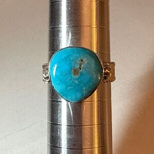 Native made Kingman Turquoise Sterling Silver Ring Size 8